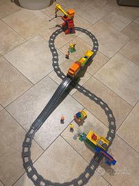 Lego duplo treno con rotaie
