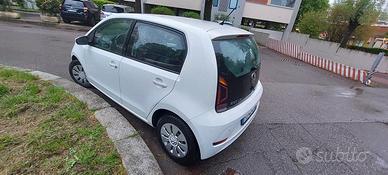 VW up! 1.0 5p. - METANO .
