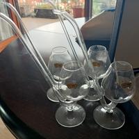 bicchieri con cannucce in vetro soffiato 
