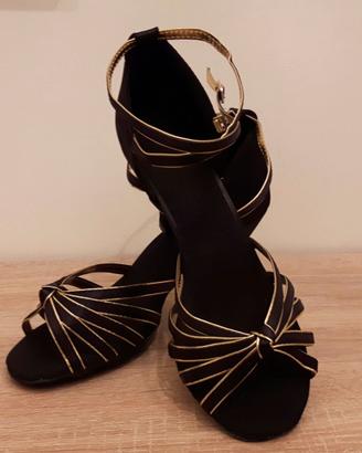Scarpe donna da ballo n. 37 nuove color nero oro