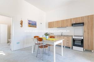 Bilocali economy x coppia 100m mare torre suda