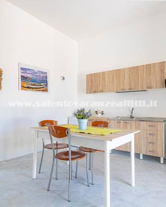 Bilocali economy x coppia 100m mare torre suda