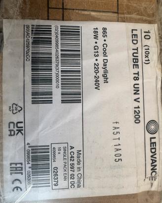 TUBO LED LEDVANCE T8 1200 18 watt g13 luce 865