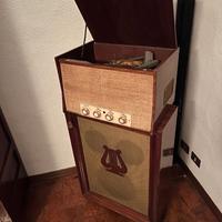 Giradischi e amplificatore Lesa Milano anni '60