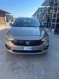 Fiat Tipo 1.3 Mjt S&S 5 porte Easy