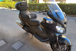Suzuki Burgman 650 executive abs