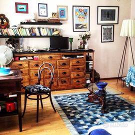 Vecchia cassettiera da merceria