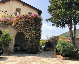 Camera con Bagno privato in Villa