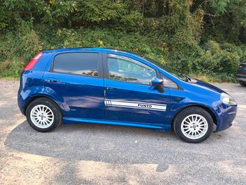 Fiat Grande Punto 1.2 5 porte Dynamic ok Neopatent