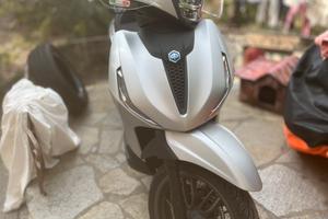 Piaggio Beverly 300 hpe optional