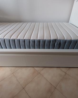 Letto singolo Ikea con di materasso come nuovi