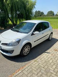 Renault Clio III 1.2 16V 75CV Bianca Neopatentati