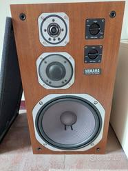 Casse YAMAHA NS 690 II serie.  			
