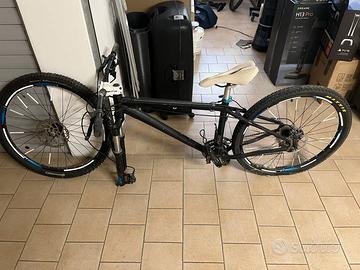 bicicletta mountain bike 26