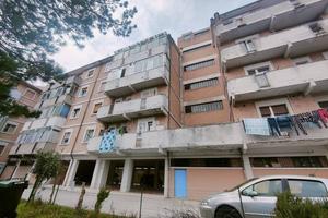 Ampio app.to con posto auto in zona semicentrale
