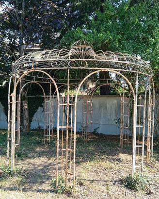 Gazebo in ferro battuto a mano