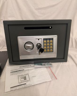 Cassaforte elettronica con chiave e combinazione