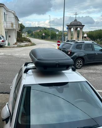 Box tetto auto con barre