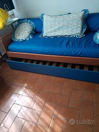 Divano letto con secondo letto estraibile 