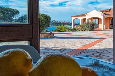 A un passo dal mare -Trilocale Baia con vista mare