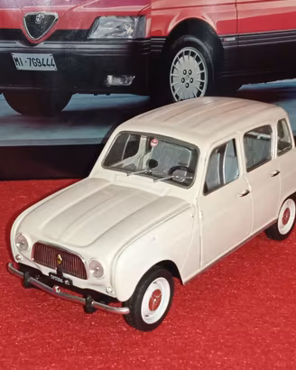 Renault r4 prima serie 1 24
