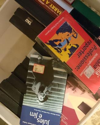 Cassette VHS vuote o film, nuove o usate, pulizia