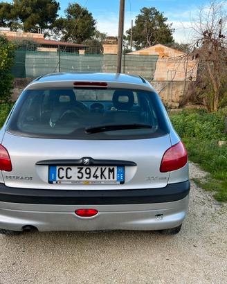 Peugeot 206