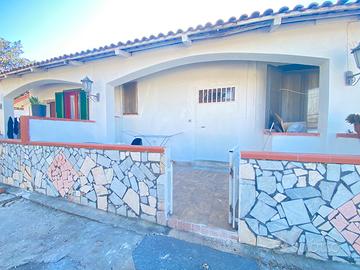 Bilocale ARREDATO Via Domitiana MAF19