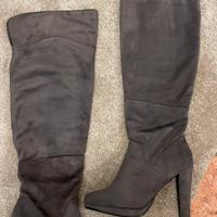 Stivali in Nabuk grigio morbidi