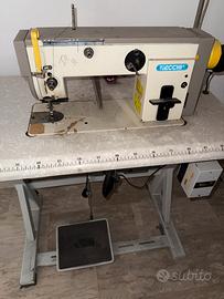 Macchina per cucire Necchi industriale