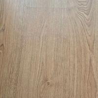 Pavimento in laminato flottante ad incastro