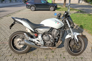 Honda Hornet 2011. 40.000km