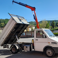 Iveco daily ribaltabile e con gru PatenteC 50 q.li