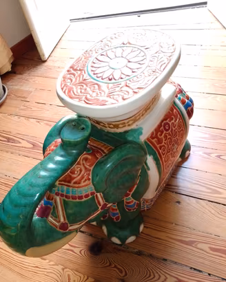 porta vaso in ceramica " elefante" in stile 