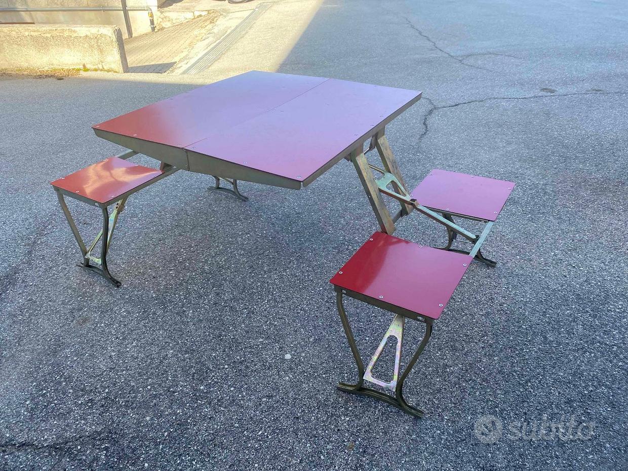 Tavolo pieghevole campeggio Mobili usati