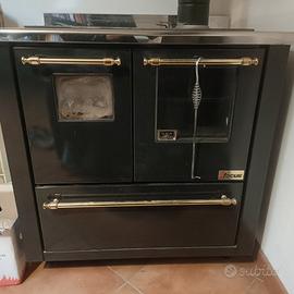Stufa economica a legna da incasso FOCUS