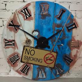 orologio da parete in legno