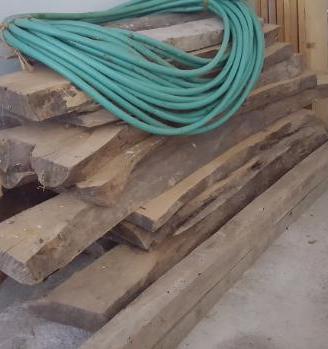 Tavoloni di legno