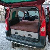 Allestimento Camper su Misura per Citroën Berlingo