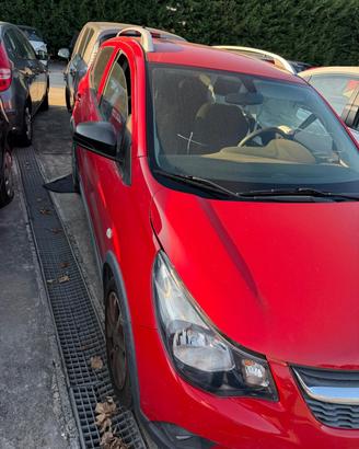 OPEL KARL ROCKS DEL 2019 PER RICAMBI