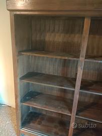 Credenza in legno massello di castagno