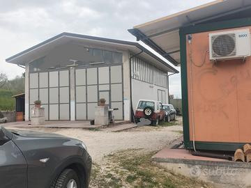 Capannone industriale ed artigianale