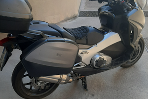Honda integra 750cc