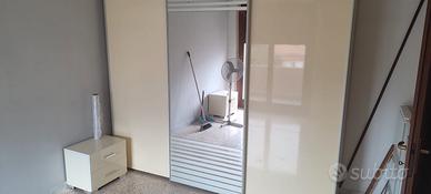 armadio comò comodini divano