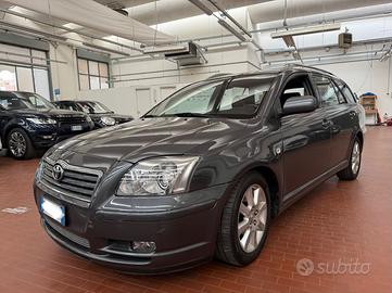 Toyota Avensis 2.2 150cv D-4D Station Wagon