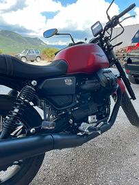 Moto Guzzi VII Stone 2023