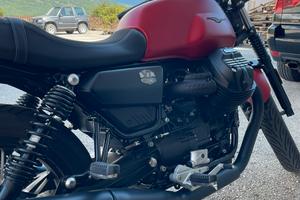 Moto Guzzi VII Stone 2023