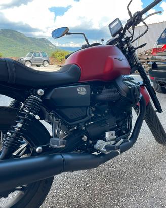 Moto Guzzi VII Stone 2023
