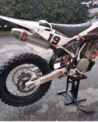 Husqvarna TE 450 - 2009 enduro targato