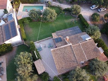 Villa Garden Chic con piscina lido di noto